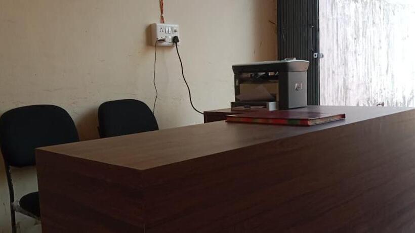 Hotel Spot On 83131 Saini Property