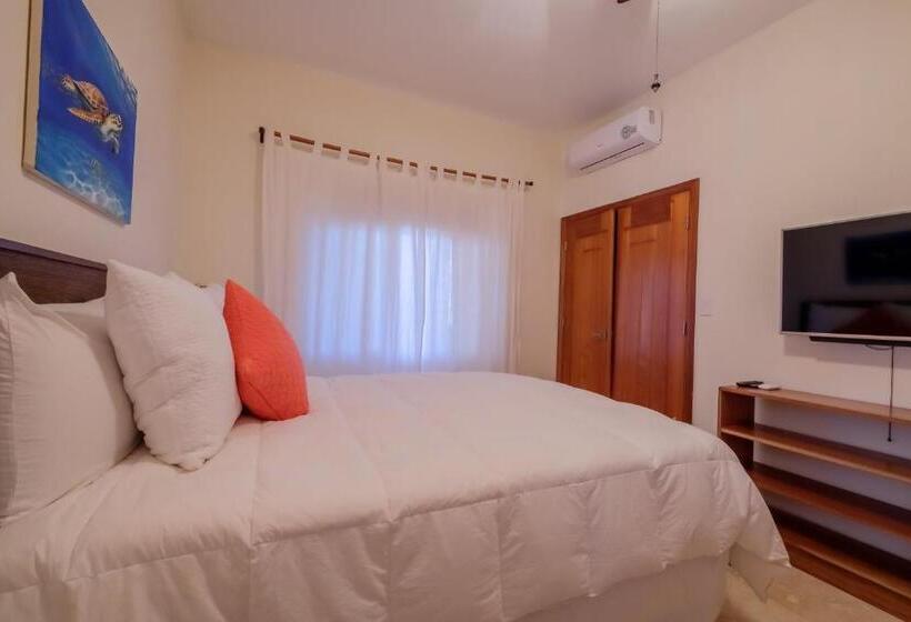 Hol Chan Reef Resort & Villas