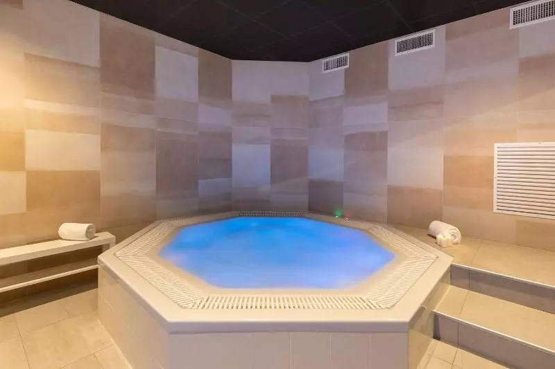 Hotelli Best Western Plus Le Conquerant Rouen Nord