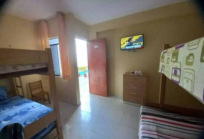 هتل Hospedaje Ola Marina