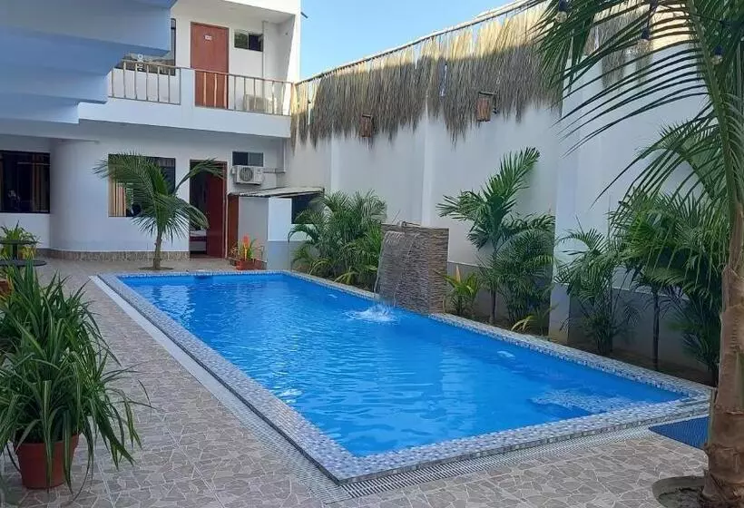 هتل Hospedaje Ola Marina