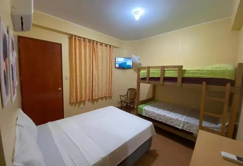 هتل Hospedaje Ola Marina