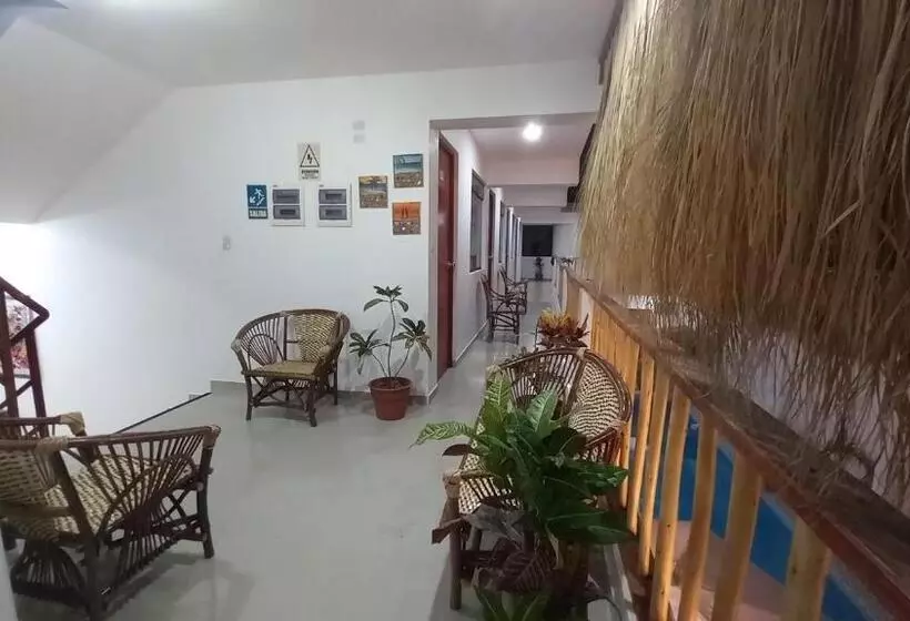 هتل Hospedaje Ola Marina