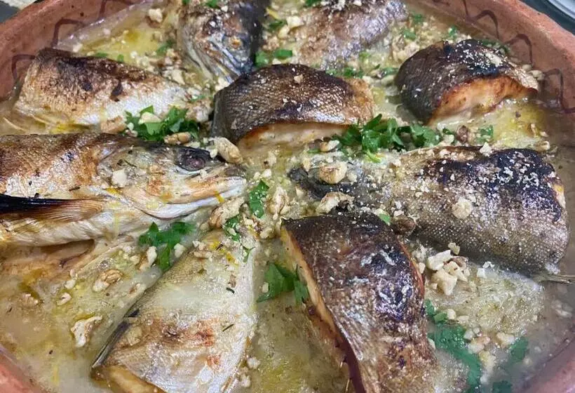 ホテル Rritja E Koranit