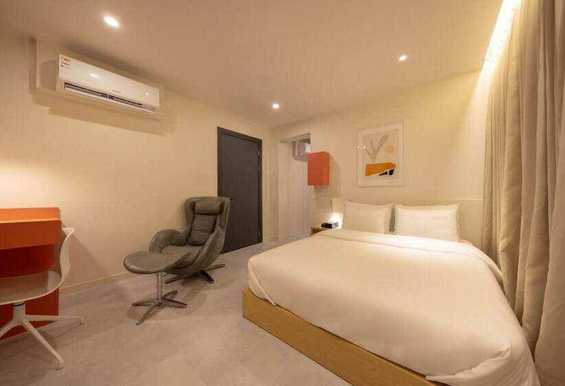 Nomad Aank Hotel Gumi