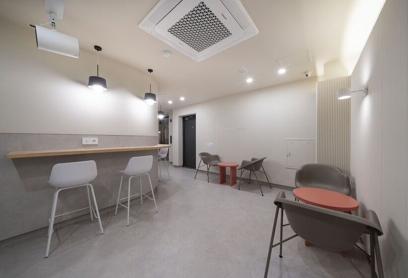 Nomad Aank Hotel Gumi