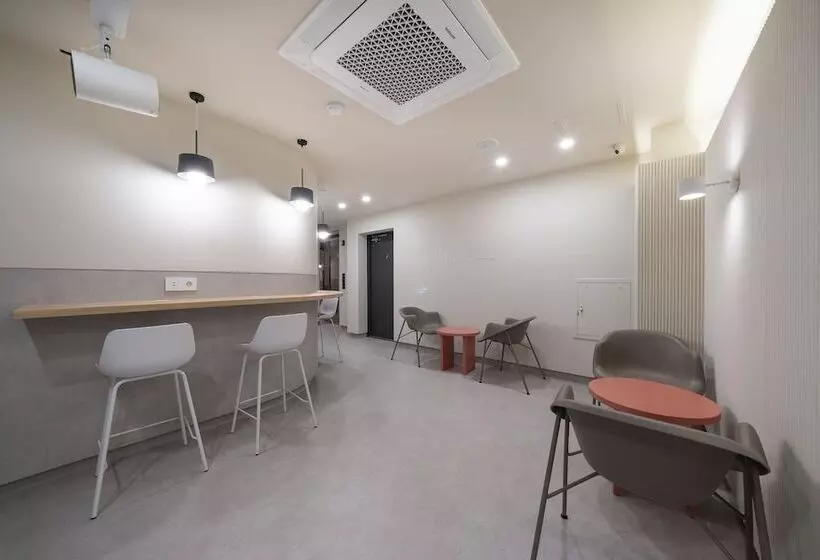 Nomad Aank Hotel Gumi