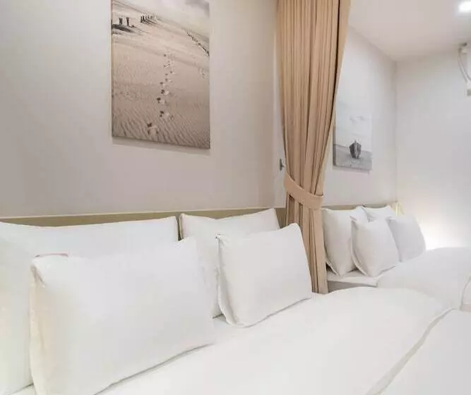 Nomad Aank Hotel Gumi