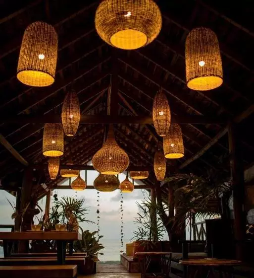 Backpack Beach Hostel & Reggae Bar