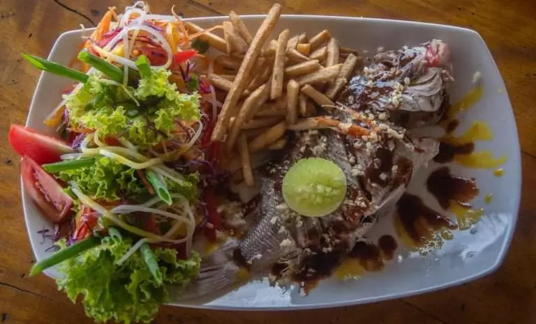 Backpack Beach Hostel & Reggae Bar