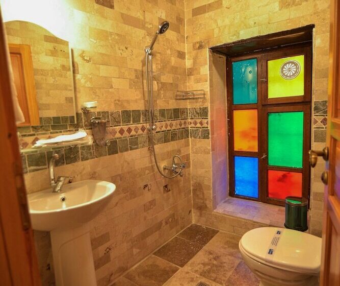 تختخواب و صبحانه Doğanbey Konaği