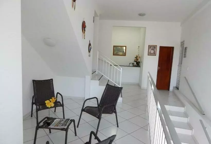 Hotelli Pousada Certri