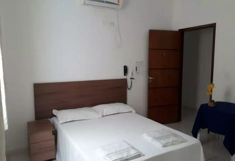 Hotelli Pousada Certri