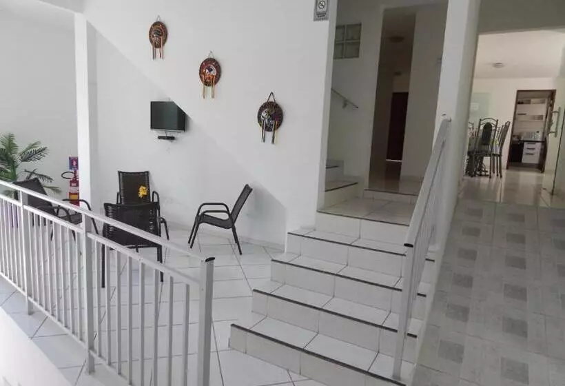 Hotelli Pousada Certri