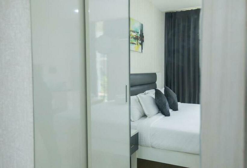 Foxoso La Beach Resort, Morjim