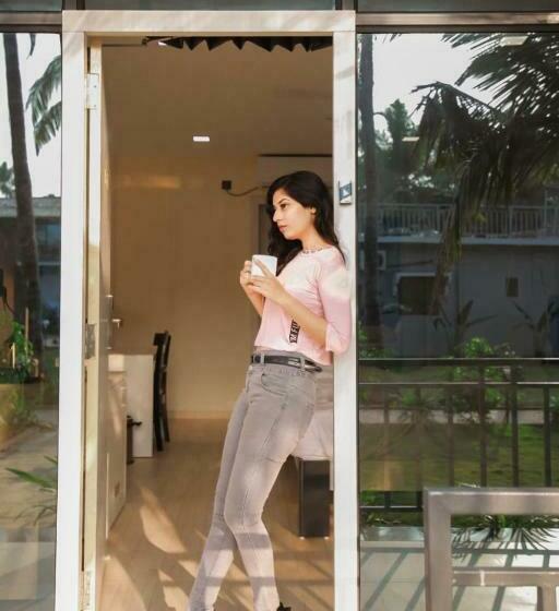 Foxoso La Beach Resort, Morjim