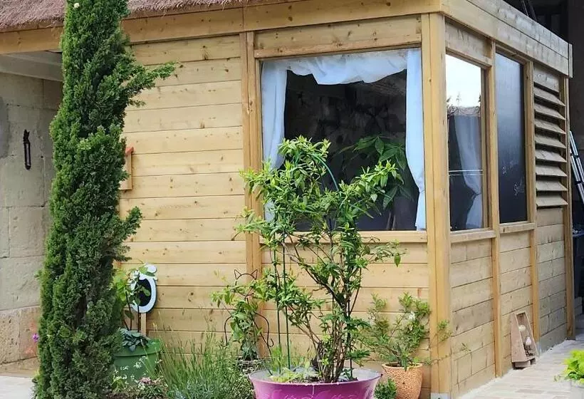 Majatalo Le Clos Pascaline