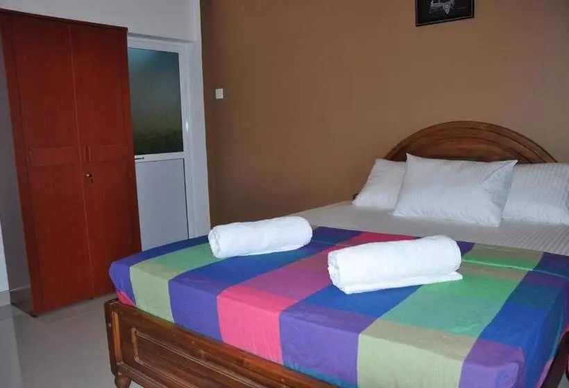 Majatalo Summerland Residence