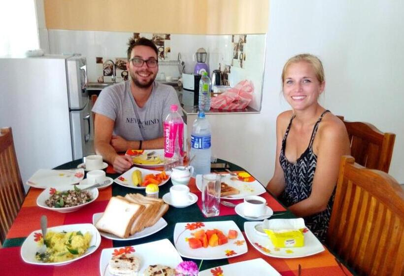 بنسيون Summerland Residence