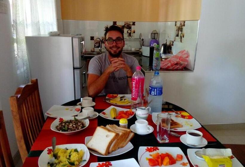 بنسيون Summerland Residence