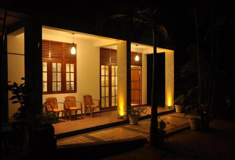 بنسيون Summerland Residence