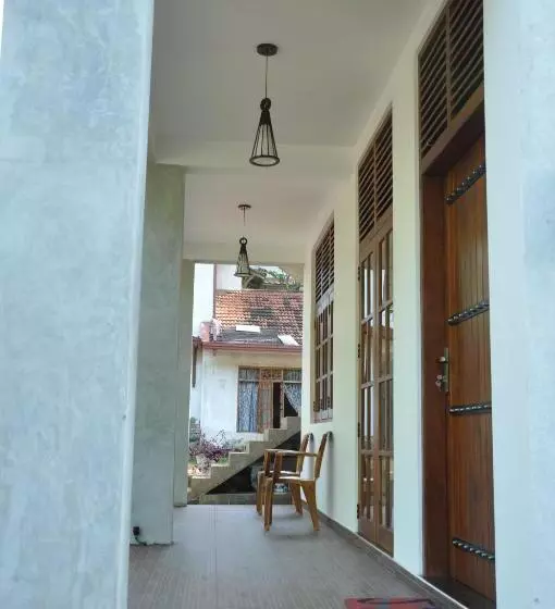 Majatalo Summerland Residence