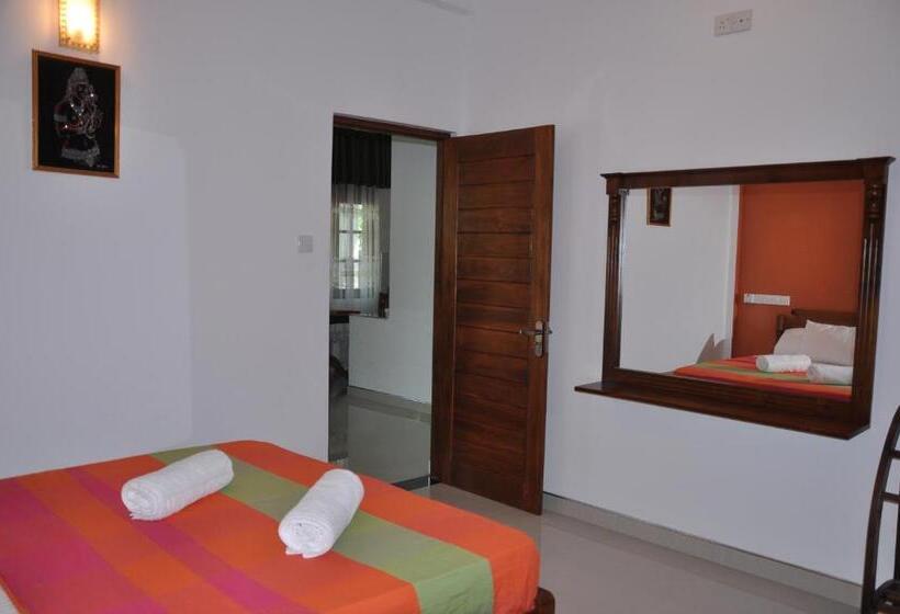 بنسيون Summerland Residence