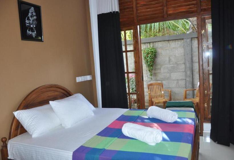 بنسيون Summerland Residence