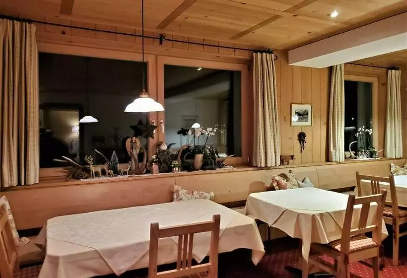 Aamiaismajoitus (B&B) Pension Waldhof