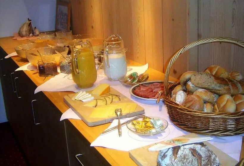 Aamiaismajoitus (B&B) Pension Waldhof