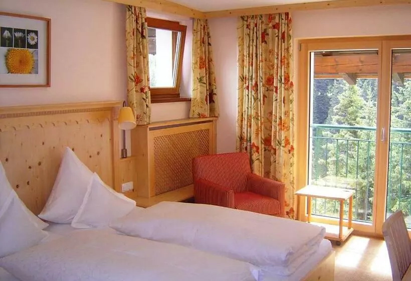 Aamiaismajoitus (B&B) Pension Waldhof