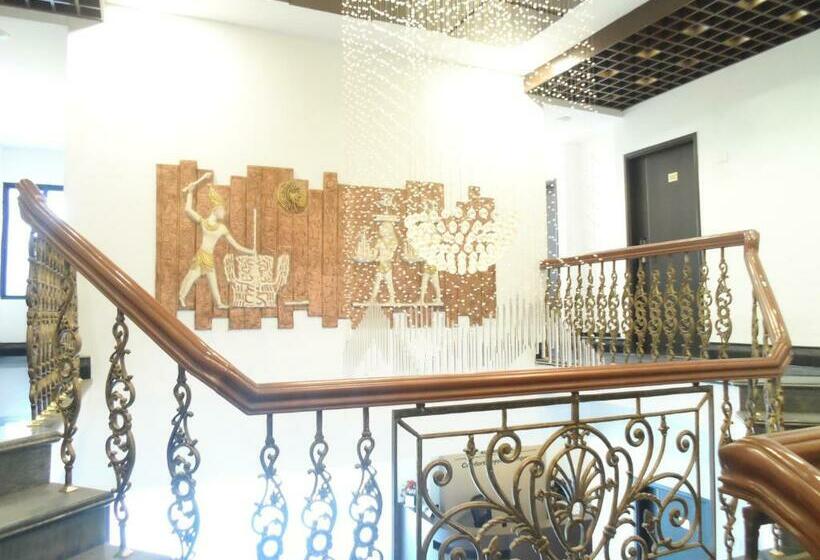 בית מלון כפרי Varaha Valley