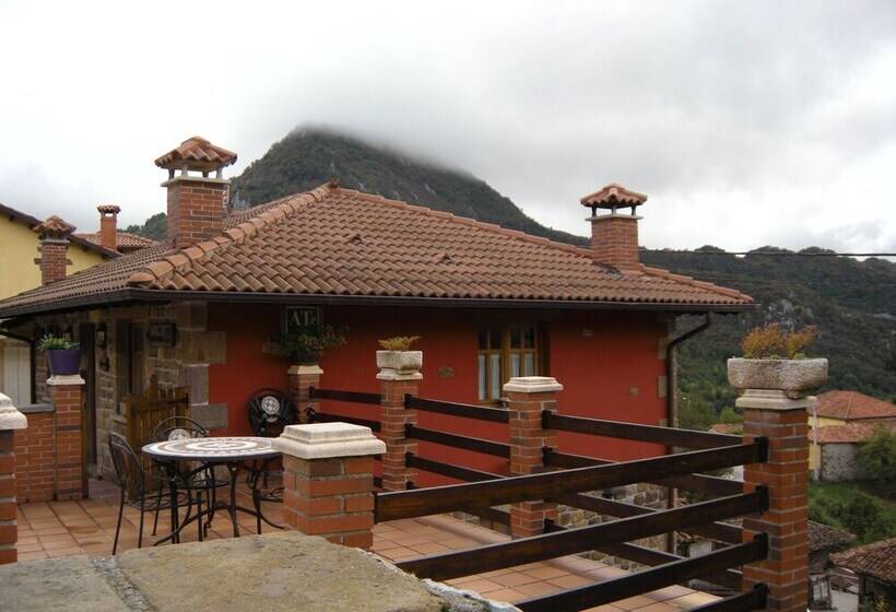 Apartamentos Rurales La Portiella