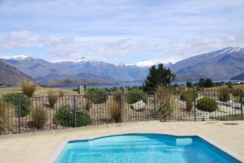 Alpine Resort Wanaka Thc Hotels And Resorts