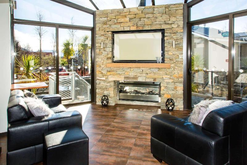 Hotel Club Wyndham Wanaka, Trademark Collection By Wyndham