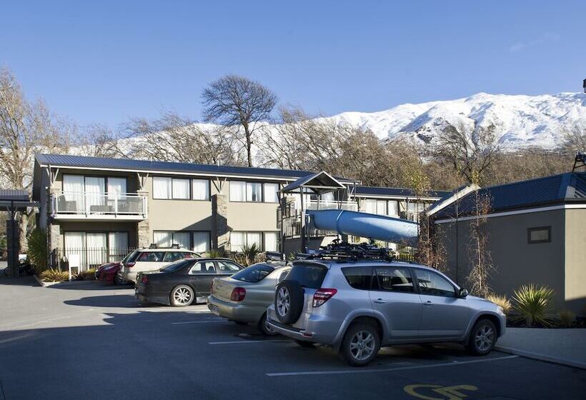 Hotel Club Wyndham Wanaka, Trademark Collection By Wyndham