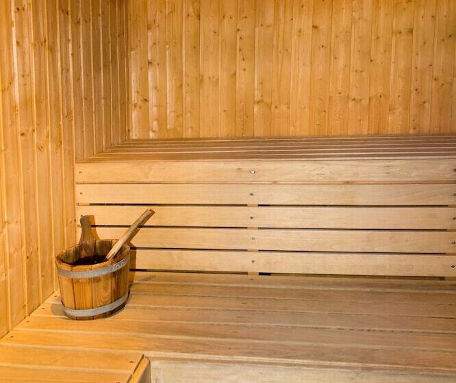 Hotel Club Wyndham Wanaka, Trademark Collection By Wyndham