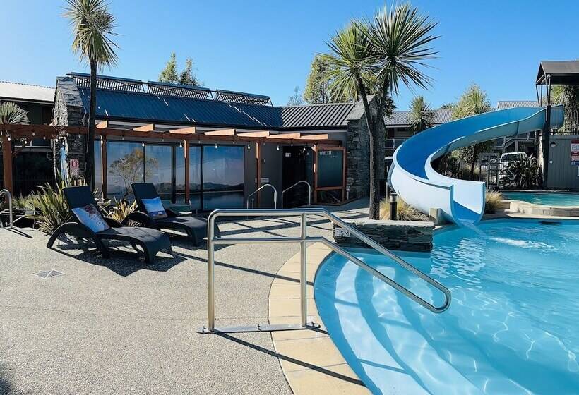 Hotel Club Wyndham Wanaka, Trademark Collection By Wyndham