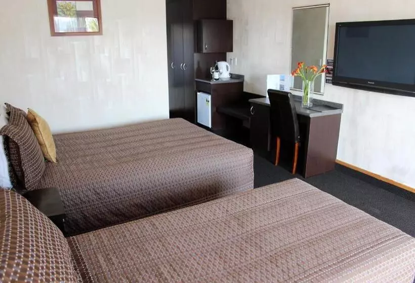 هتل Lakeland Resort Taupo