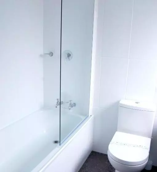 هتل Lakeland Resort Taupo