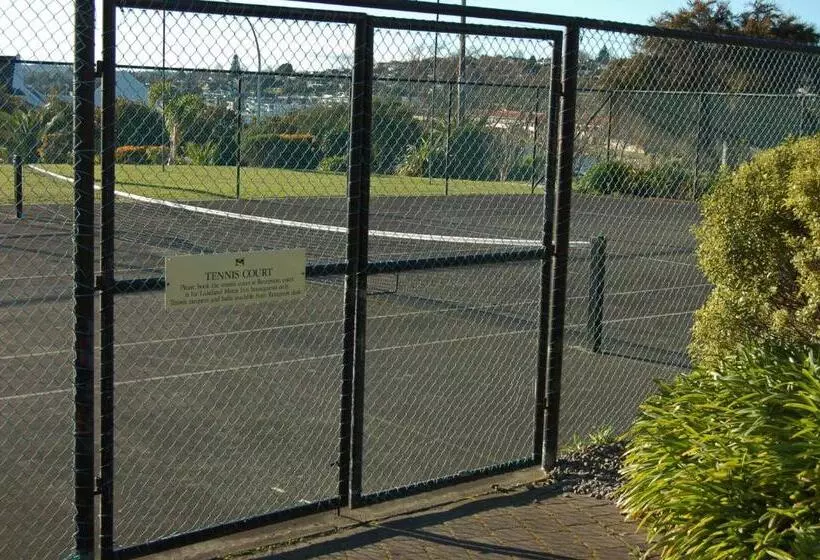 هتل Lakeland Resort Taupo