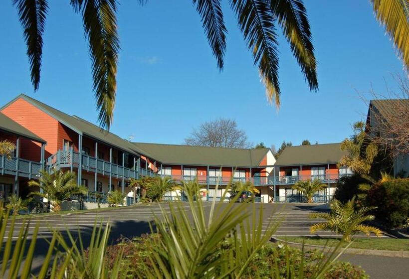 בית מלון כפרי Lakeland Resort Taupo