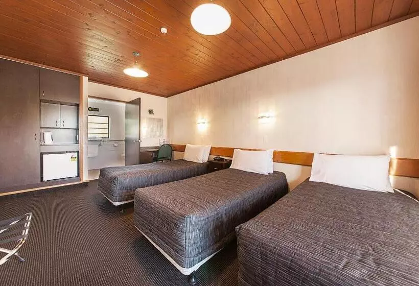 هتل Lakeland Resort Taupo