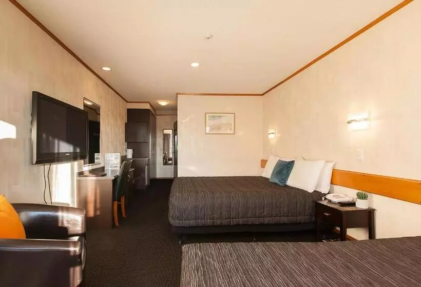 هتل Lakeland Resort Taupo