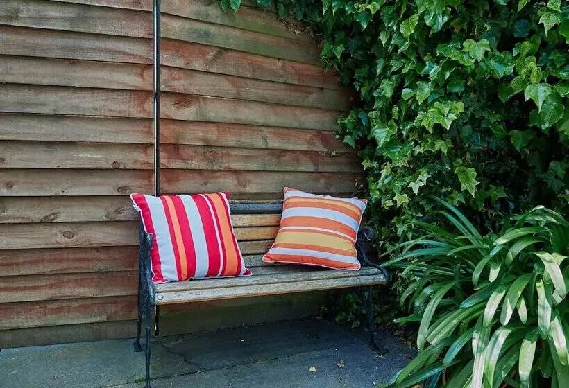 Hotelli Lemon Tree Lodge