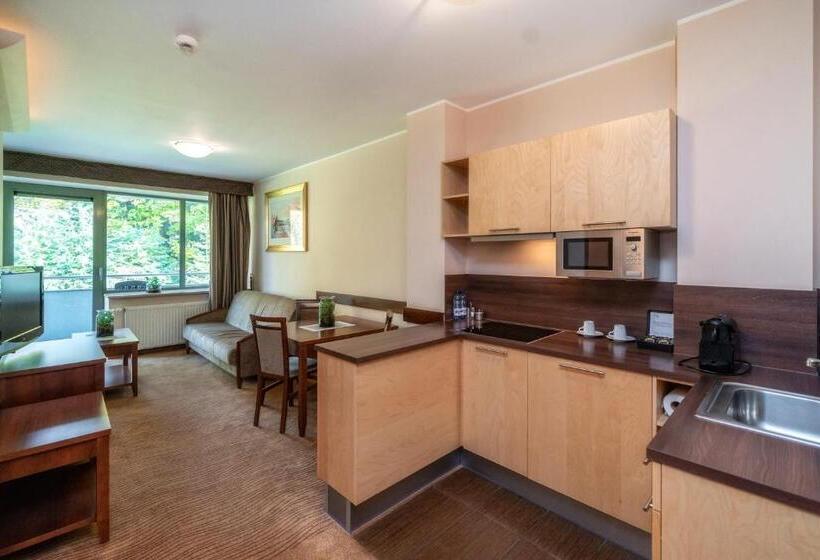 בית מלון כפרי Murowanica