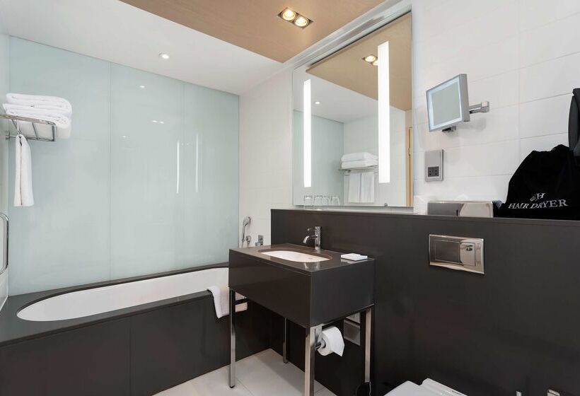 בית מלון כפרי Radisson Blu Belorusskaya