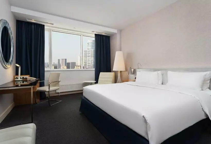 هتل Radisson Blu Belorusskaya