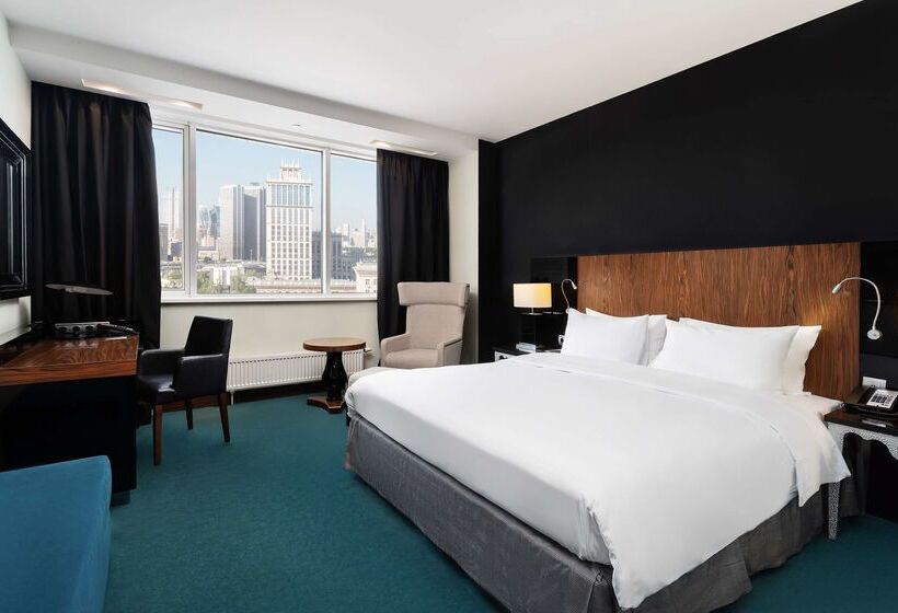 בית מלון כפרי Radisson Blu Belorusskaya