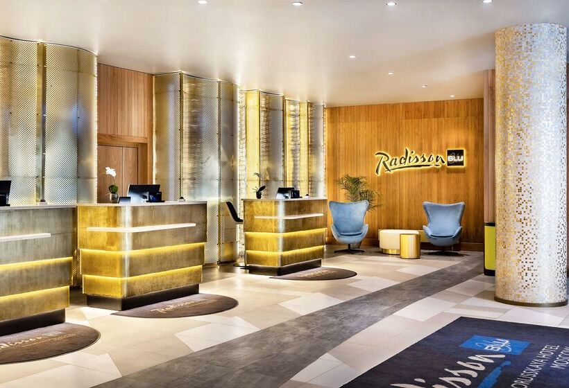 בית מלון כפרי Radisson Blu Belorusskaya